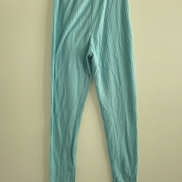 Two Piece Set - Picture 7 of 8